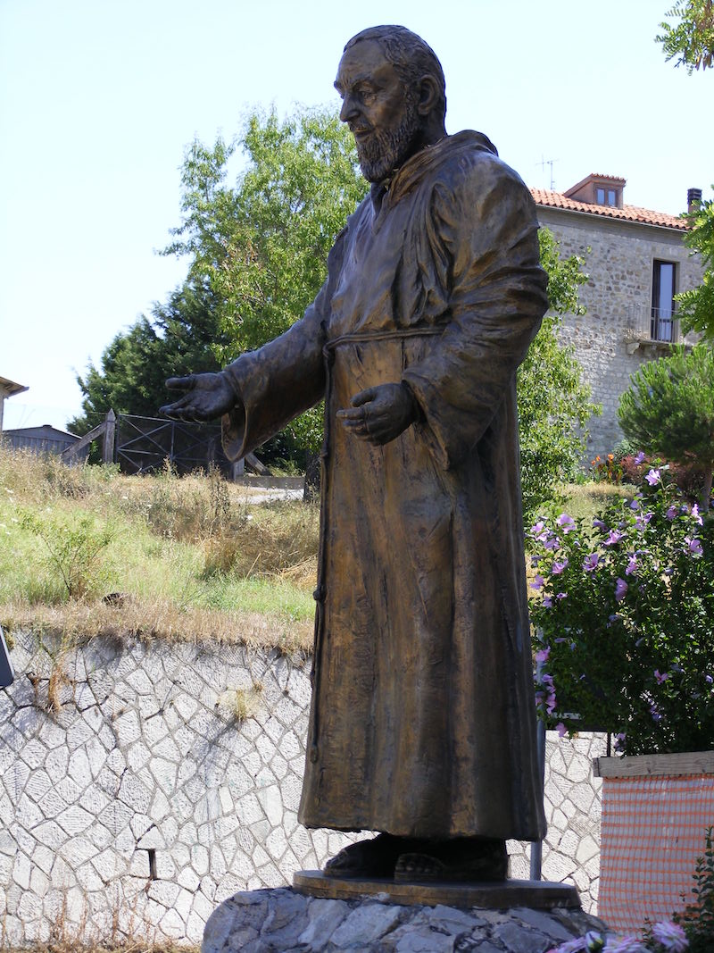 Felice_Lovisco_padre-Pio_santa-anna_Potenza_1